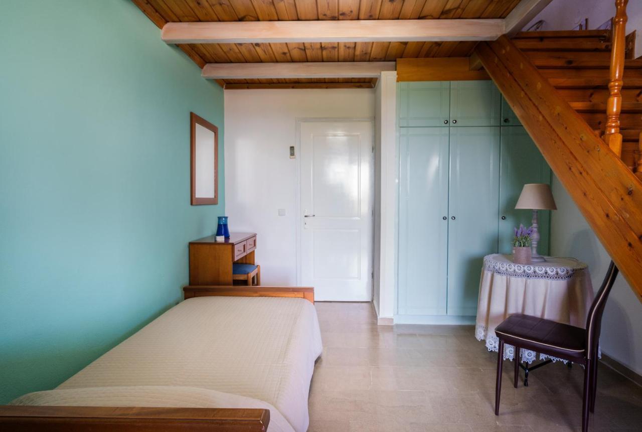 Vasilikos Garden Suites ภายนอก รูปภาพ